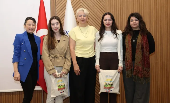 Alanyada öğrencilere Erasmus bilgisi