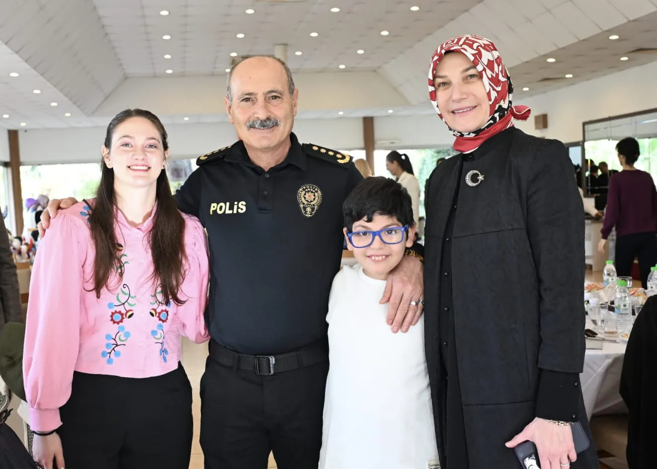 Antalya'da Emniyet ve Engelli Yakını Teşkilat Mensupları Bir Araya Geldi