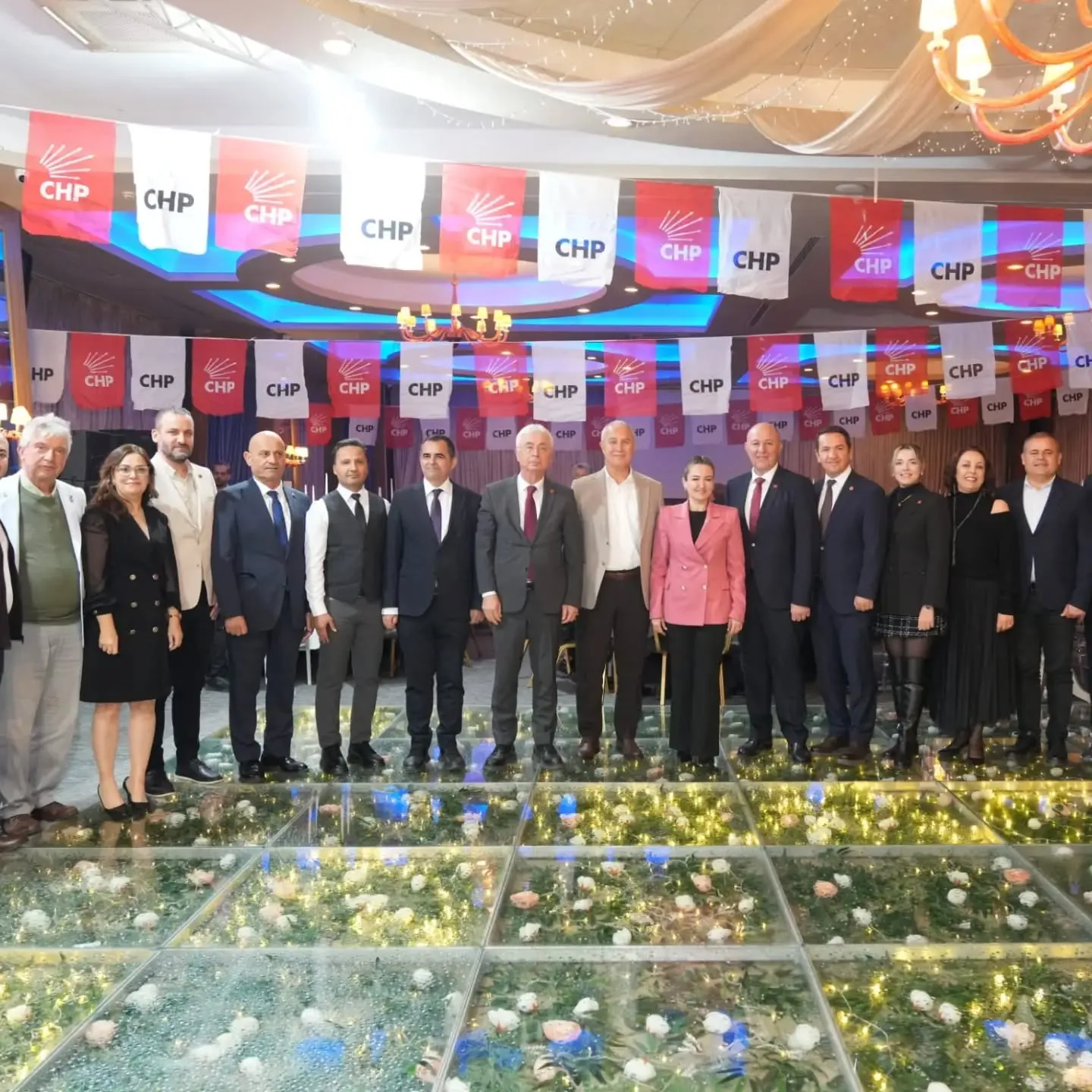 CHPnin dayanışma yemeğinde Kandemirden mesaj