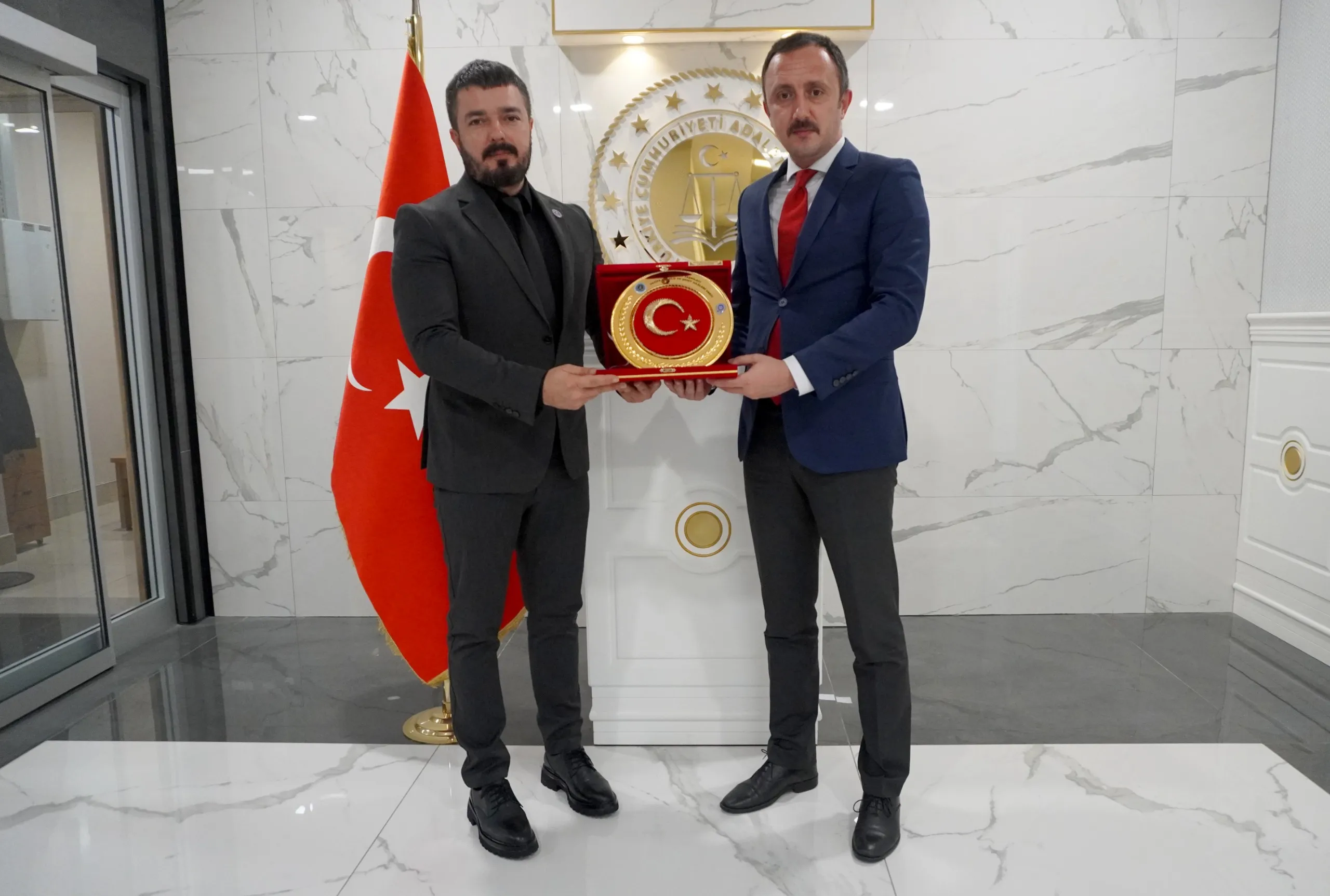 EMŞAV Alanya’dan Başsavcı Öztürk’e ziyaret