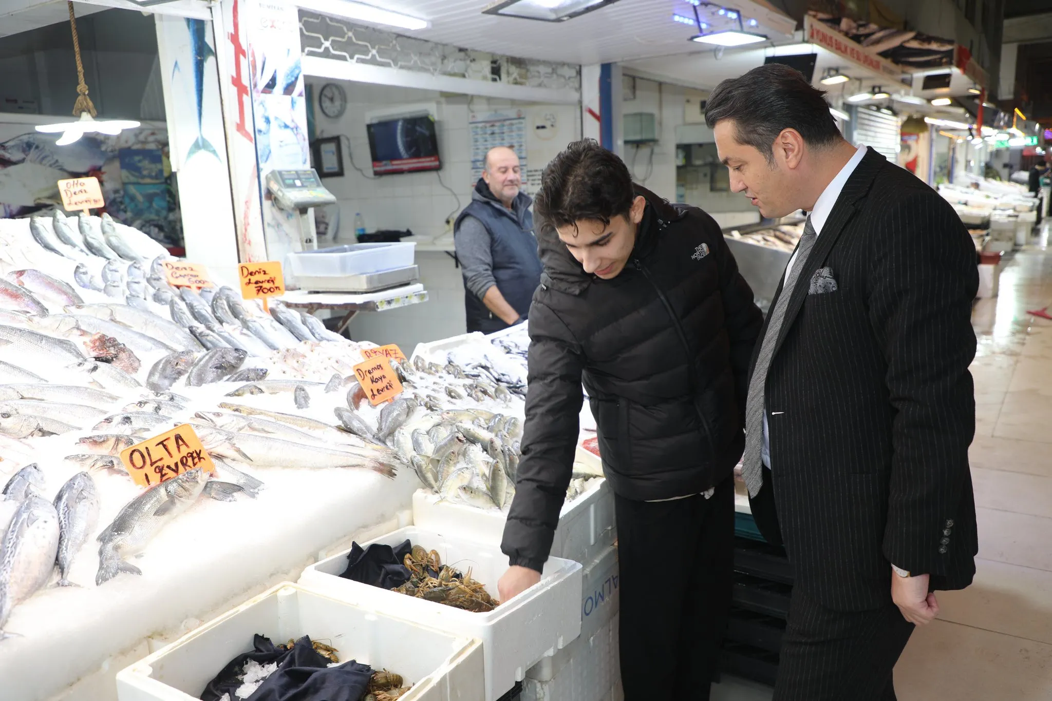 Kaymakam Öztürk Pazar Esnafı İle Bir Araya Geldi