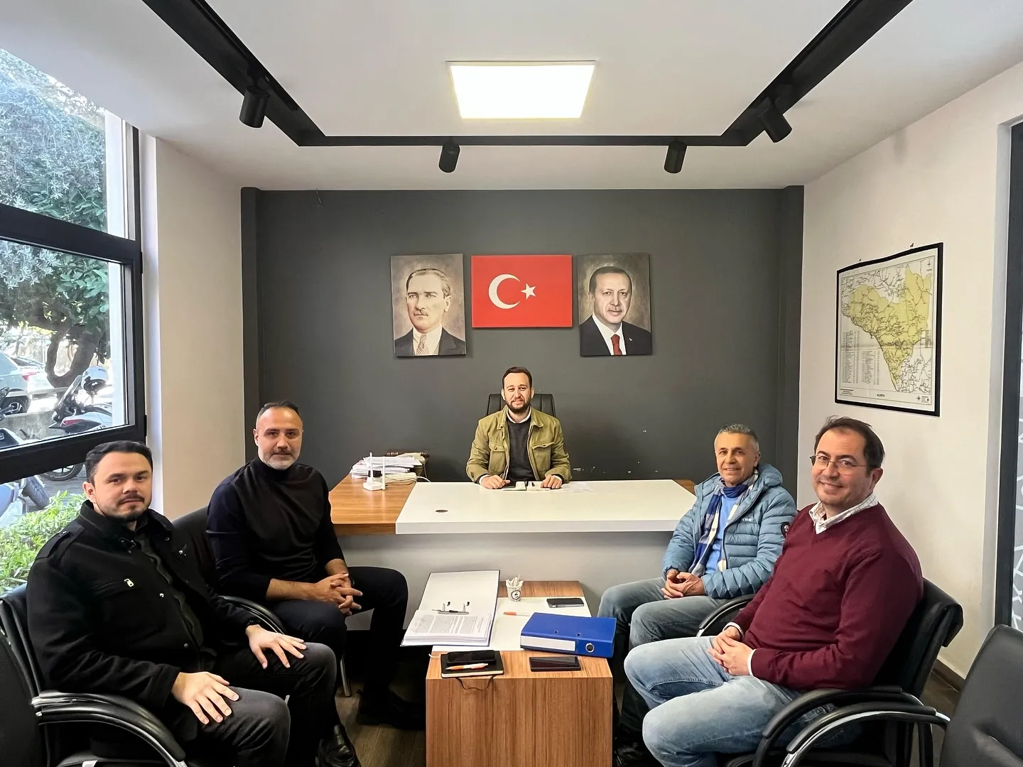 AK Partideden CHPye Büyükşehir eleştirisi Teşekkürü