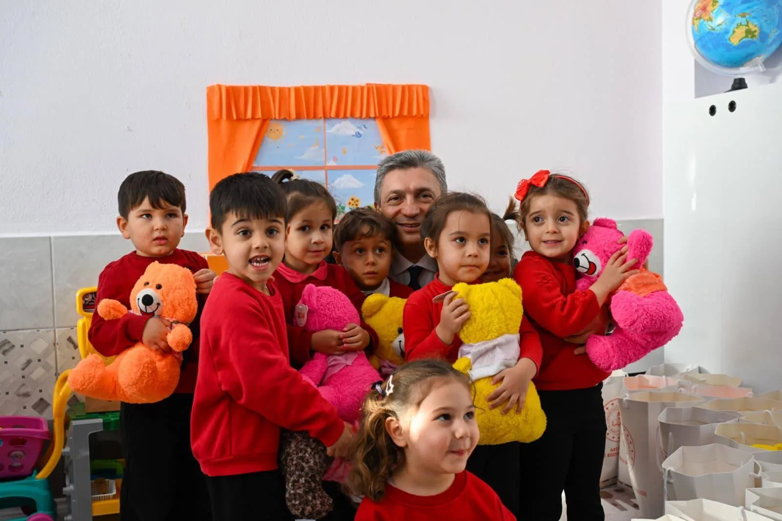 Alanya’da hayırsever Süleyman Tuncer’in okulu AÇILDI