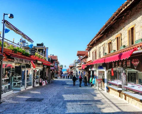 Alanya’daki kafe ve restoranlarda yeni dönem: Ek ücret kaldırıldı