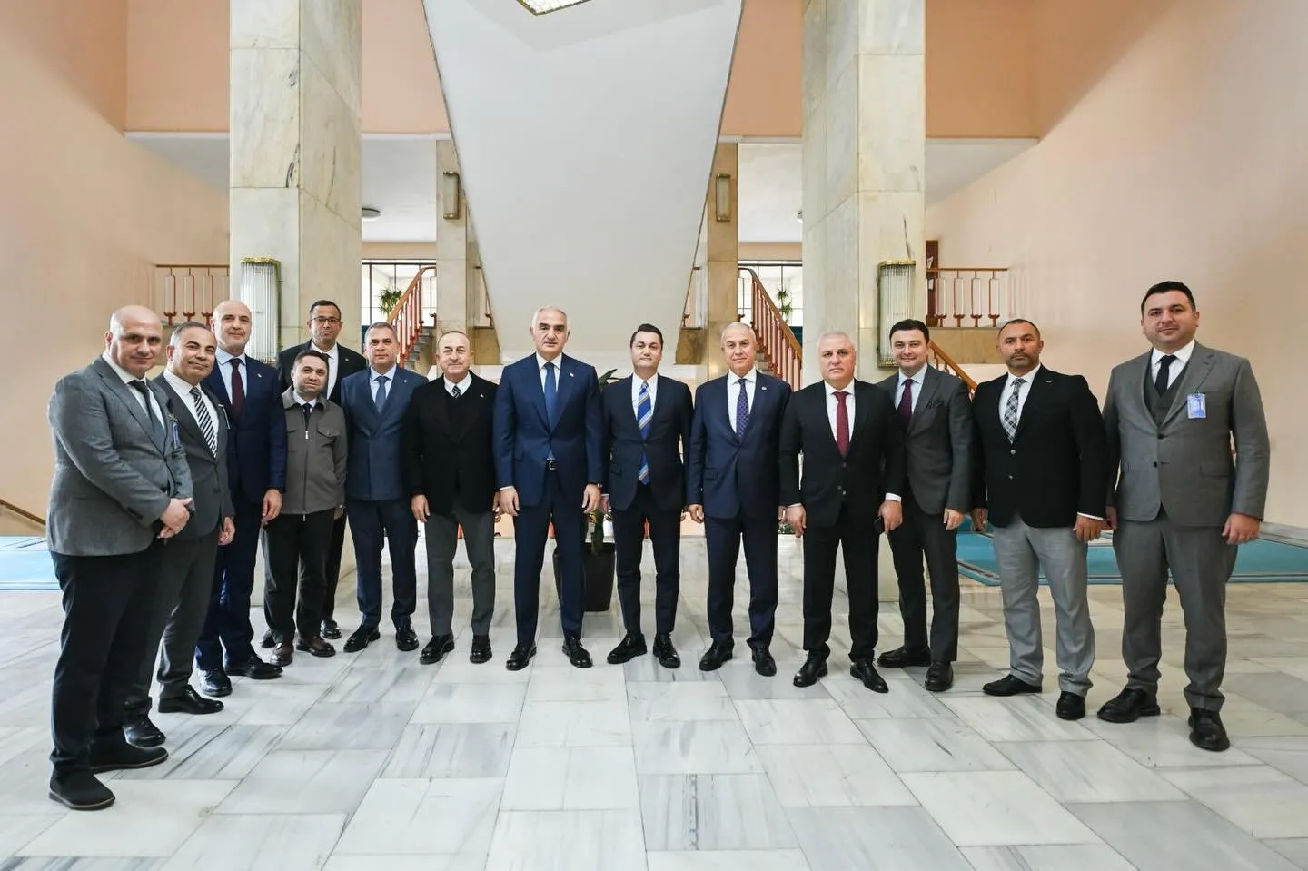 Cem Özcan: “Çözüm için Alanya tek yürek OLDU”