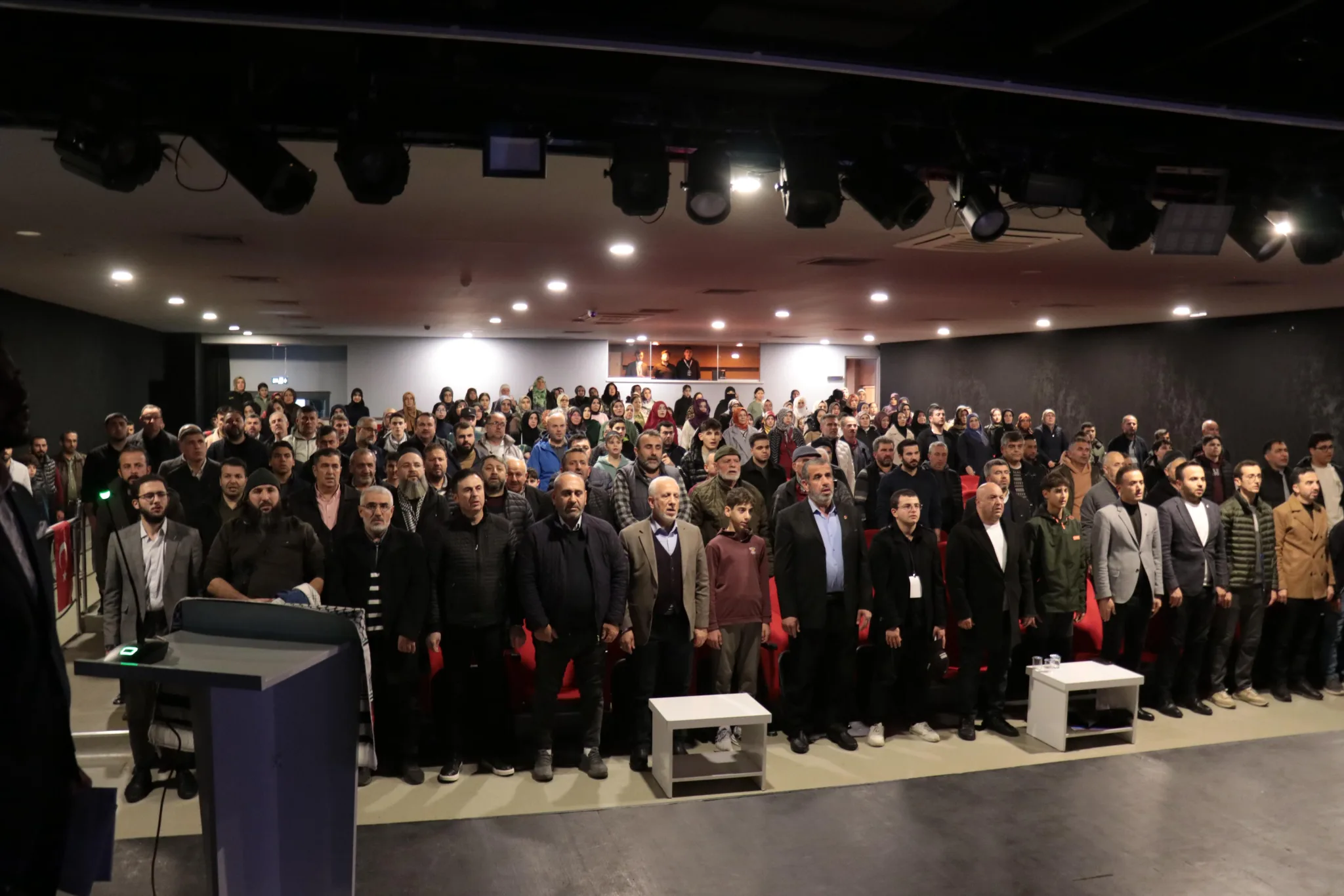 “Mekke’nin Fethi ve Kudüs Gecesi” programına yoğun İLGİ