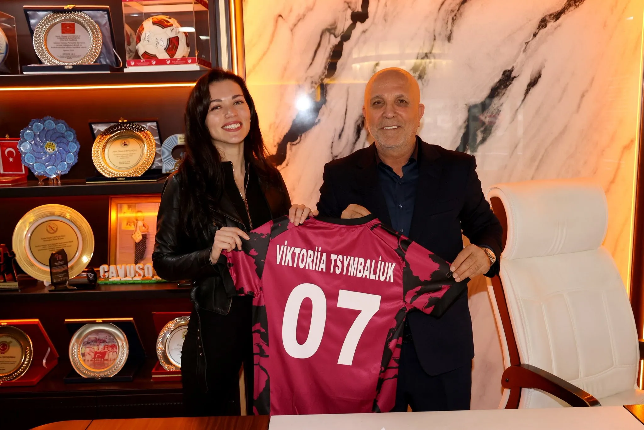 Alanyaspor Başkanı Çavuşoğluna Ukraynadan ziyaret