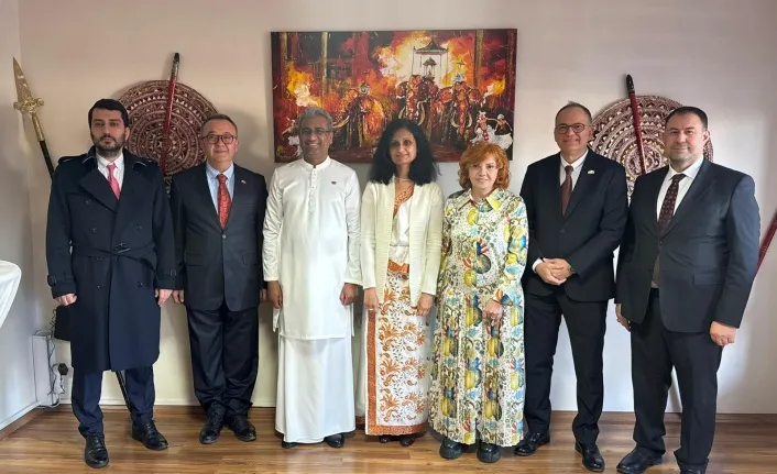 Sri Lankanın 78. kuruluş yılı törenle kutlandı