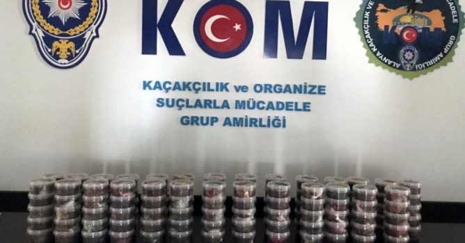 27 kilo kaçak nargile tütünü ile yakalandı 