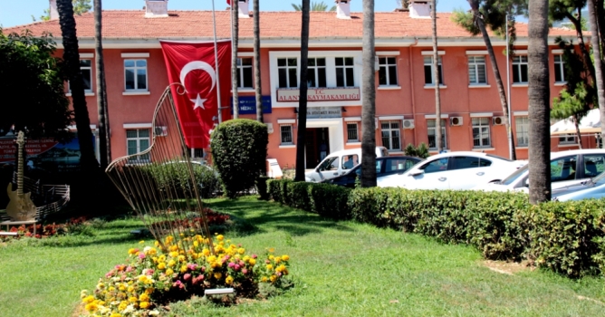 Açığa alınanların sayısı 263'e ulaştı 