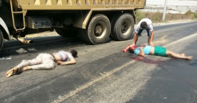 Alanya'da motosikletle kamyon çarpıştı: 2 ölü