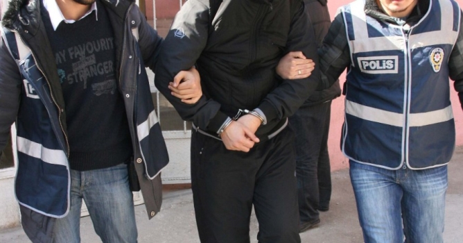 Alanya merkezli FETÖ operasyonu: 4 gözaltı