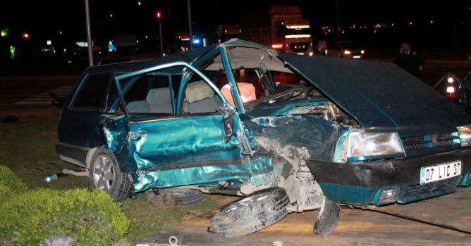 Alanya yolunda kaza: 4 yaralı