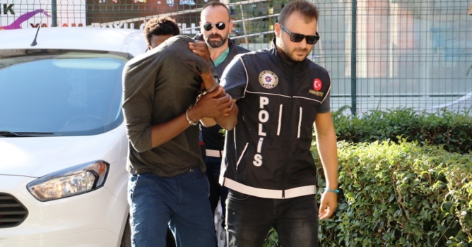 Alem yaparken yakalandılar