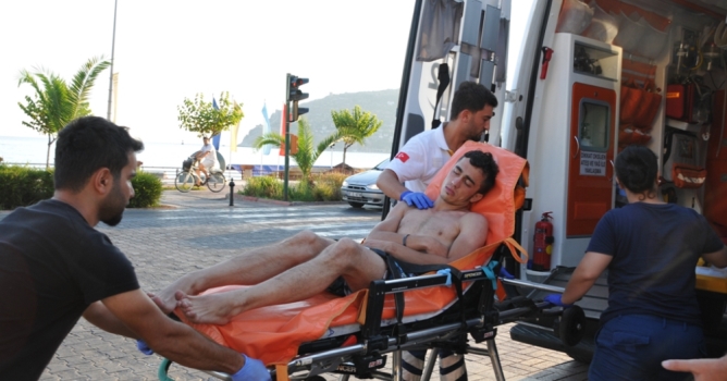 Alkol komasına girip hastanelik oldu