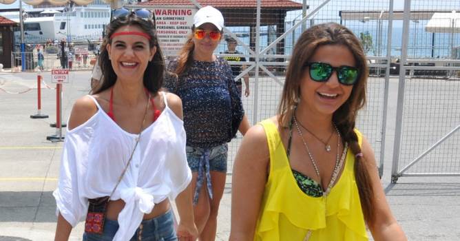 Amadea Alanya'ya demir attı