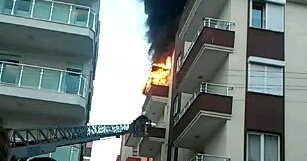 Antalya'da Ev Yangını