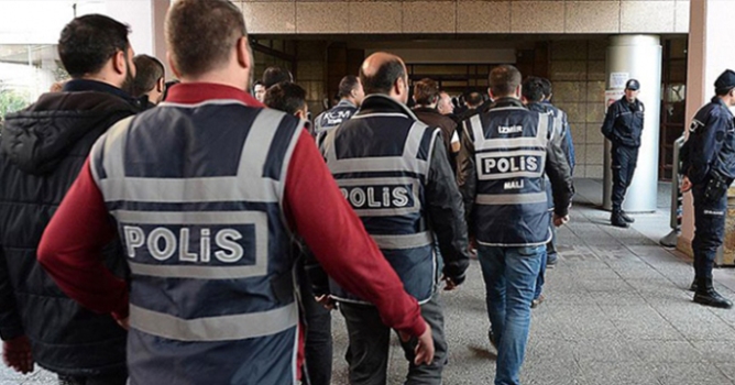 Antalya'da FETÖ/PDY operasyonları: 19 tutuklama