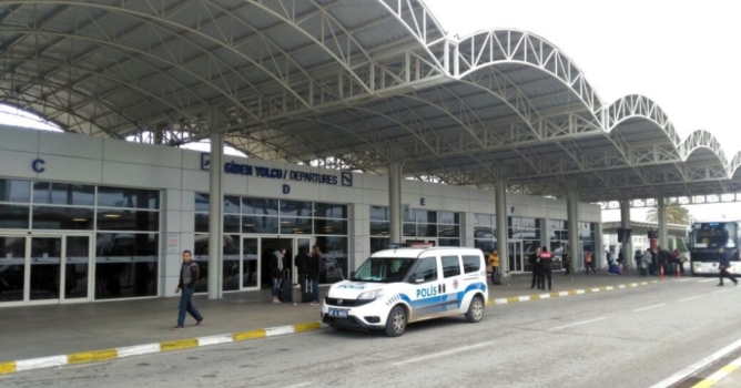 Antalya Havalimanı'nda panik