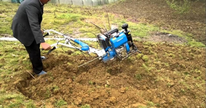 Ayağını çapa motoruna kaptırdı