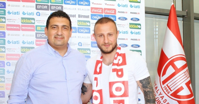 Aydın Karabulut resmen Antalyaspor'da