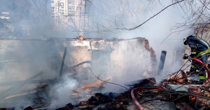 Bina kullanılmaz hale geldi