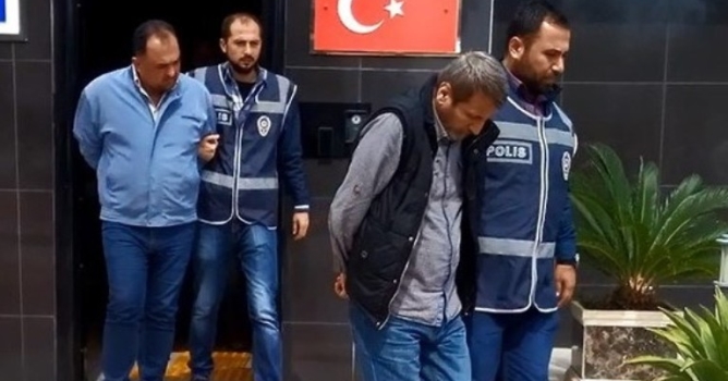 Çantadan 3 kilo eroin çıktı