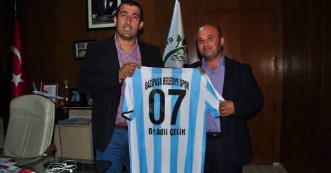 Çelik'in forması 07