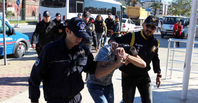 Çeteye 2 gözaltı daha 