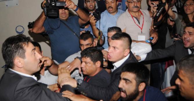 CHP'de Antalya İl başkanlığına Cavit Arı seçildi