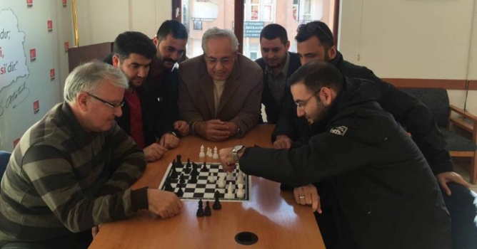 CHP'den Cübbeli'ye  'satranç' yanıtı