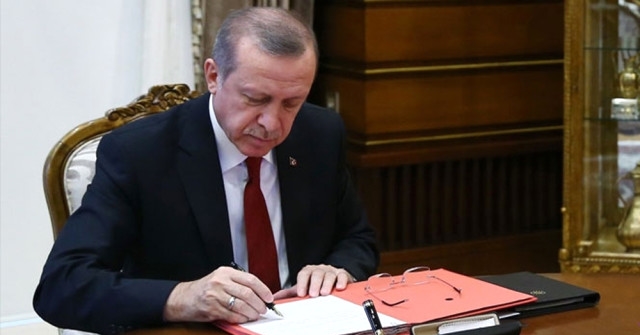  Cumhurbaşkanı Erdoğan 4 üniversiteye rektör atadı 