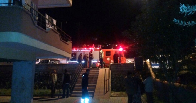 Dairenin iki odası kül oldu 