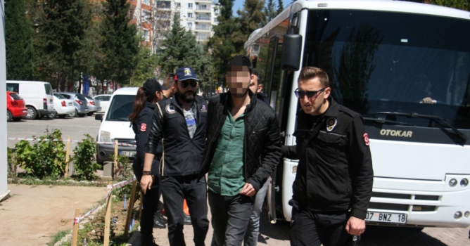 DHKP-C operasyonu: 10 gözaltı