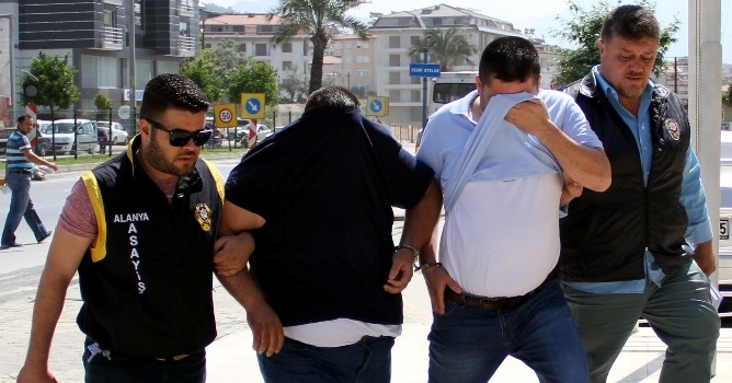 Dolandırıcılar tutuklandı