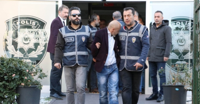 Dolandırıcılığa 7 gözaltı