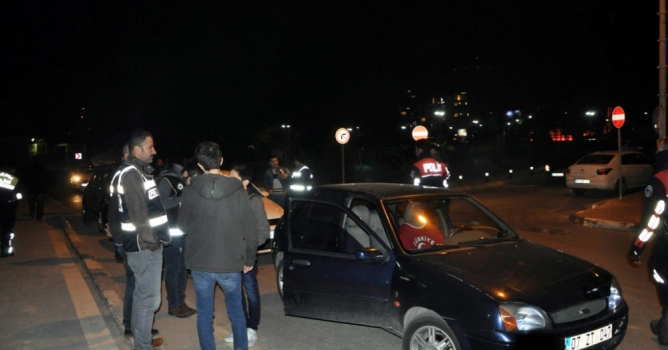 Dört bin polisle 'huzur' uygulaması