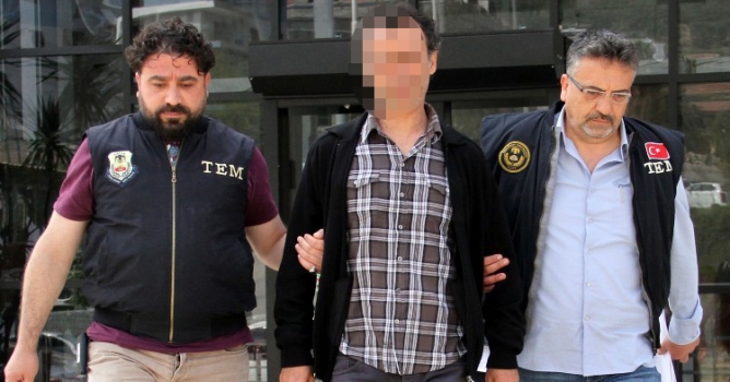 Eski emniyet müdürü FETÖ'den tutuklandı