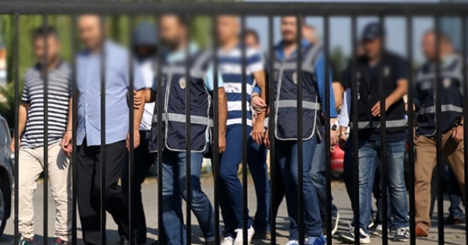 FETÖ'den 21 gözaltı