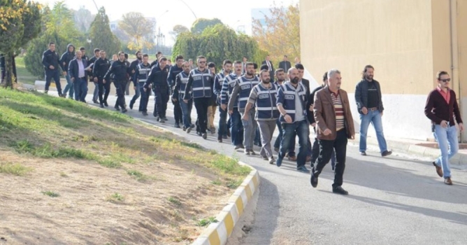 FETÖ'den 4 gözaltı