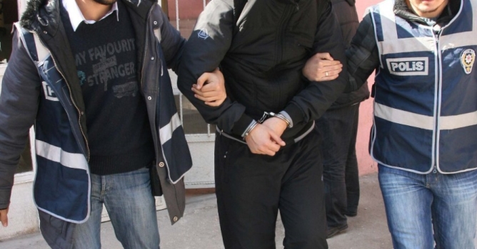 FETÖ operasyonu: 3 gözaltı 