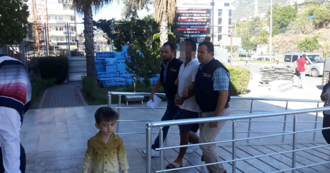 FETÖ şüphelilerine gözaltı 