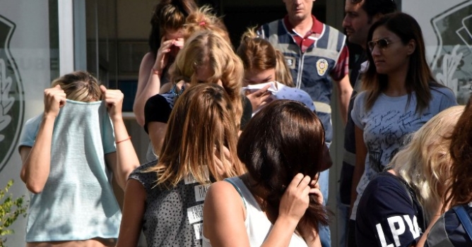 Fuhşa zorlanan kadınlar operasyonla kurtarıldı