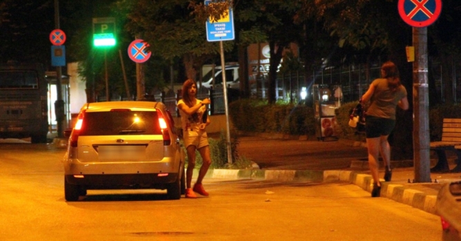 Fuhuşa suçüstü baskın