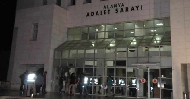 Hakim ve Savcıların sorguları sürüyor 