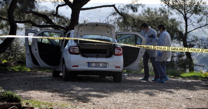 Hal komisyoncusu aracında intihar etti