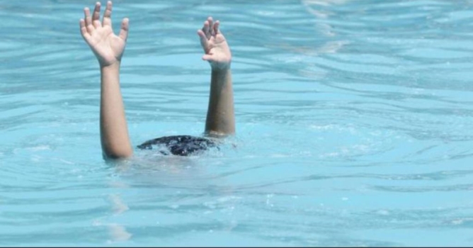 Havuzda boğulma tehlikesi geçirdi 