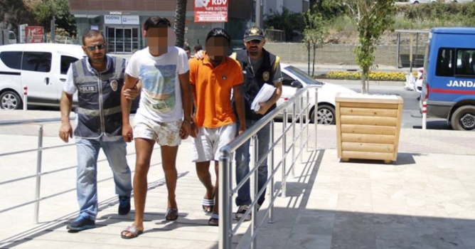 İki kişiyi gasp eden 3 Belçikalı yakalandı 