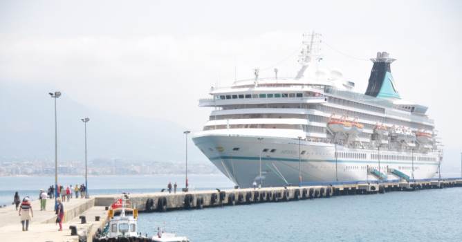 İngilizler denizden geldi