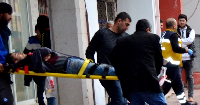 İş yerinde şakalaşma hastanede sona erdi